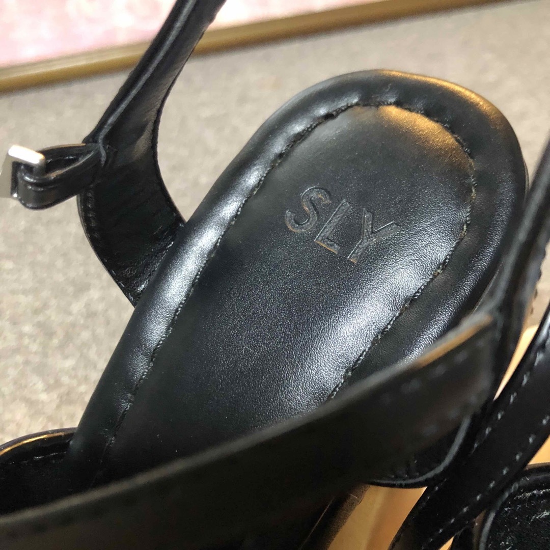 SLY(スライ)のSLYサンダル　L レディースの靴/シューズ(サンダル)の商品写真