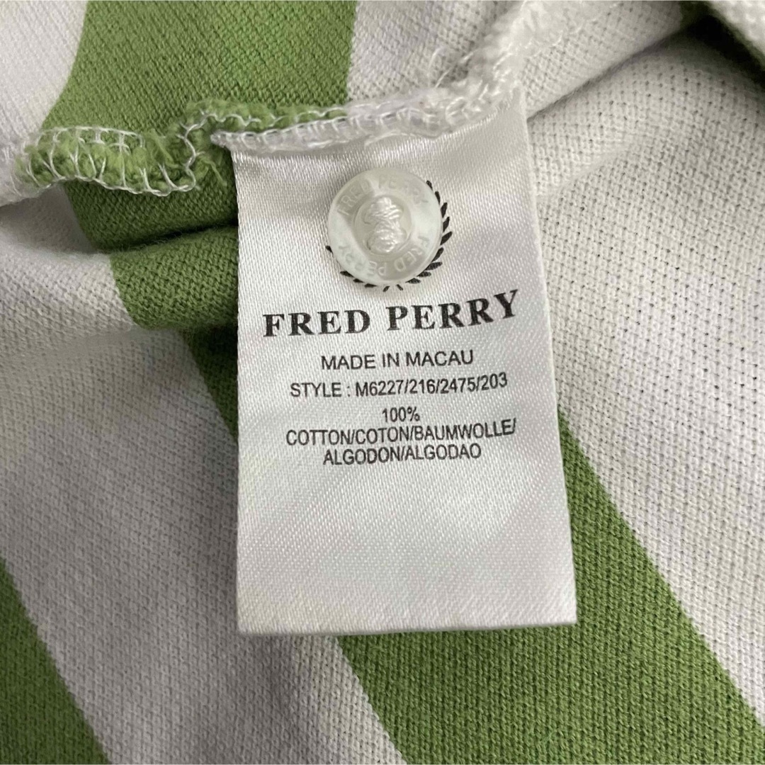 FRED PERRY(フレッドペリー)のフレッドペリー　半袖ポロシャツ　ボーダー　刺繍ロゴ　メンズLサイズ メンズのトップス(ポロシャツ)の商品写真