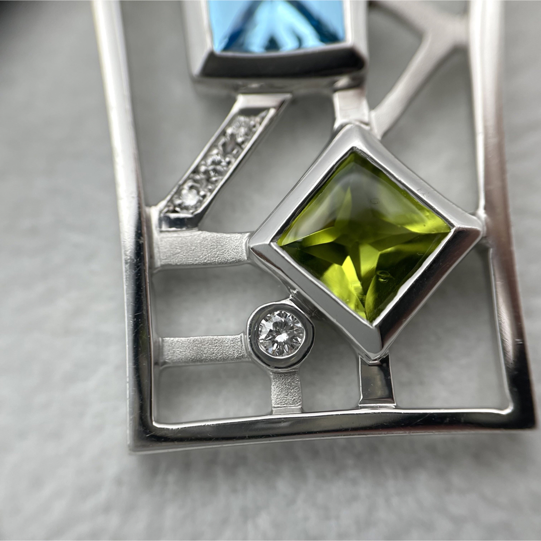 アウトレット 美品 k18WG トパーズ ペリドット ダイヤ0.1ct ペンダント