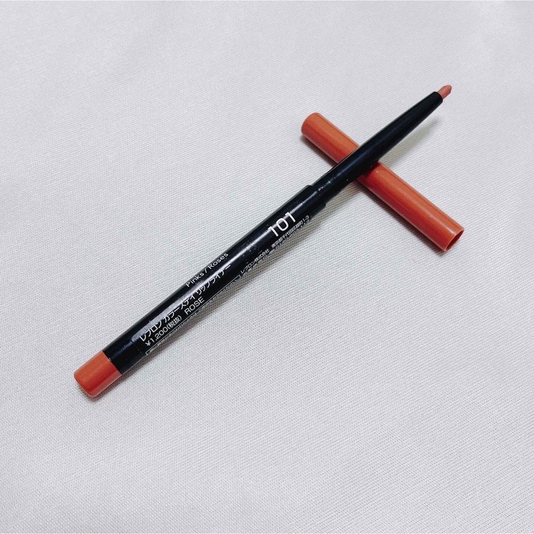 REVLON(レブロン)の専用品【used】REVLON カラーステイ リップライナー 101 ROSE コスメ/美容のベースメイク/化粧品(リップライナー)の商品写真