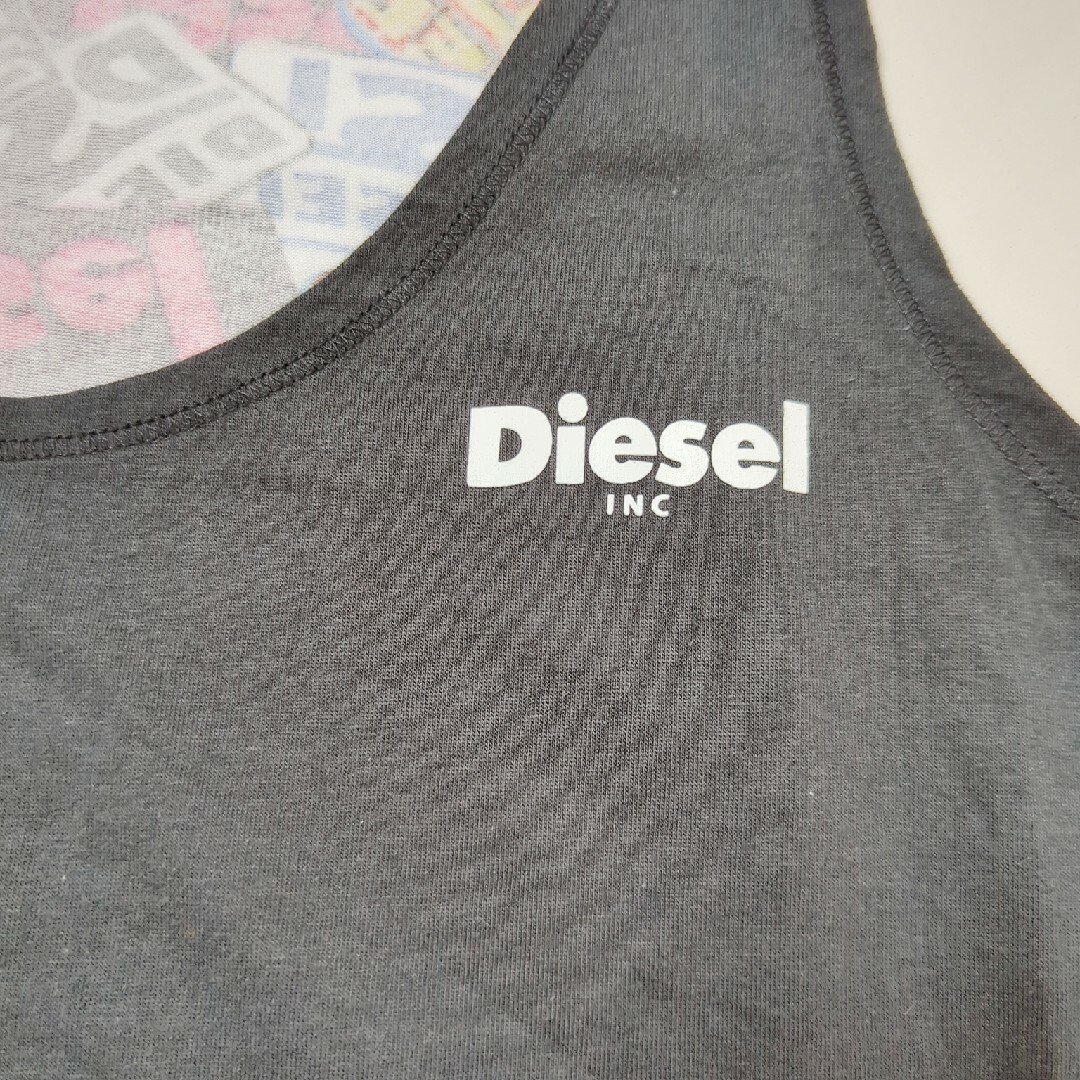 DIESEL(ディーゼル)のDIESEL ノースリーブ タンクトップ ブラック 柄 ロゴ レディース レディースのトップス(カットソー(半袖/袖なし))の商品写真