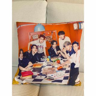 クーポンで半額☆2280円! bts 防弾少年団 バンタン begins クッション
