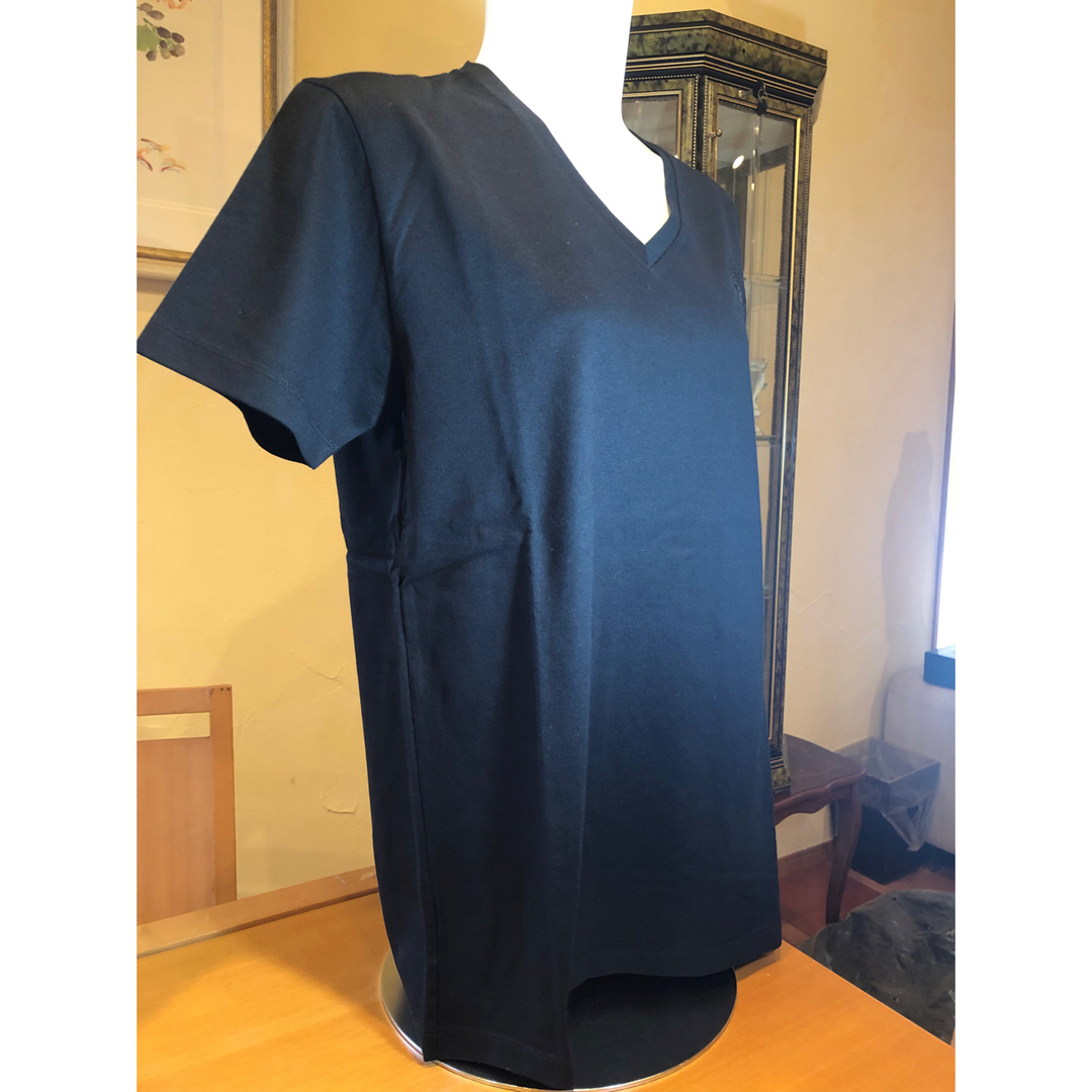 新品未使用バーバリー❤️Vネック Tシャツ バーバリーロゴ、マーク刺繍 黒