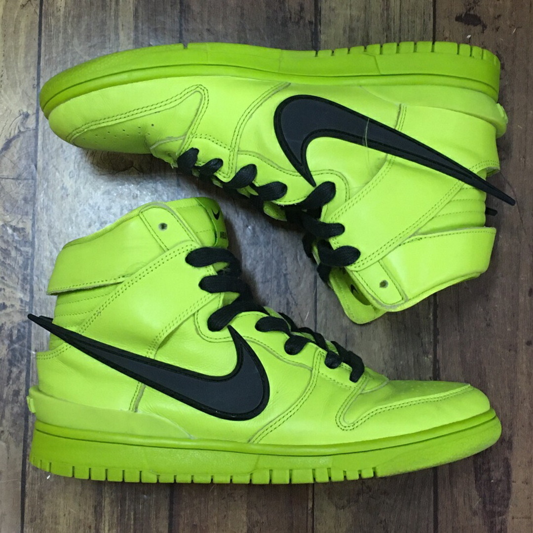 NIKE(ナイキ)のNIKE × AMBUSH DUNK HIGH "FLASH LIME" CU7544-300 ナイキ アンブッシュ ダンク ハイ "フラッシュライム"【中古】【004】 メンズの靴/シューズ(スニーカー)の商品写真