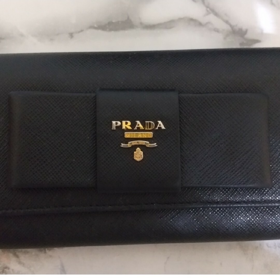 PRADA(プラダ)のPRADA サフィアーノレザーリボン長財布 メンズのファッション小物(長財布)の商品写真