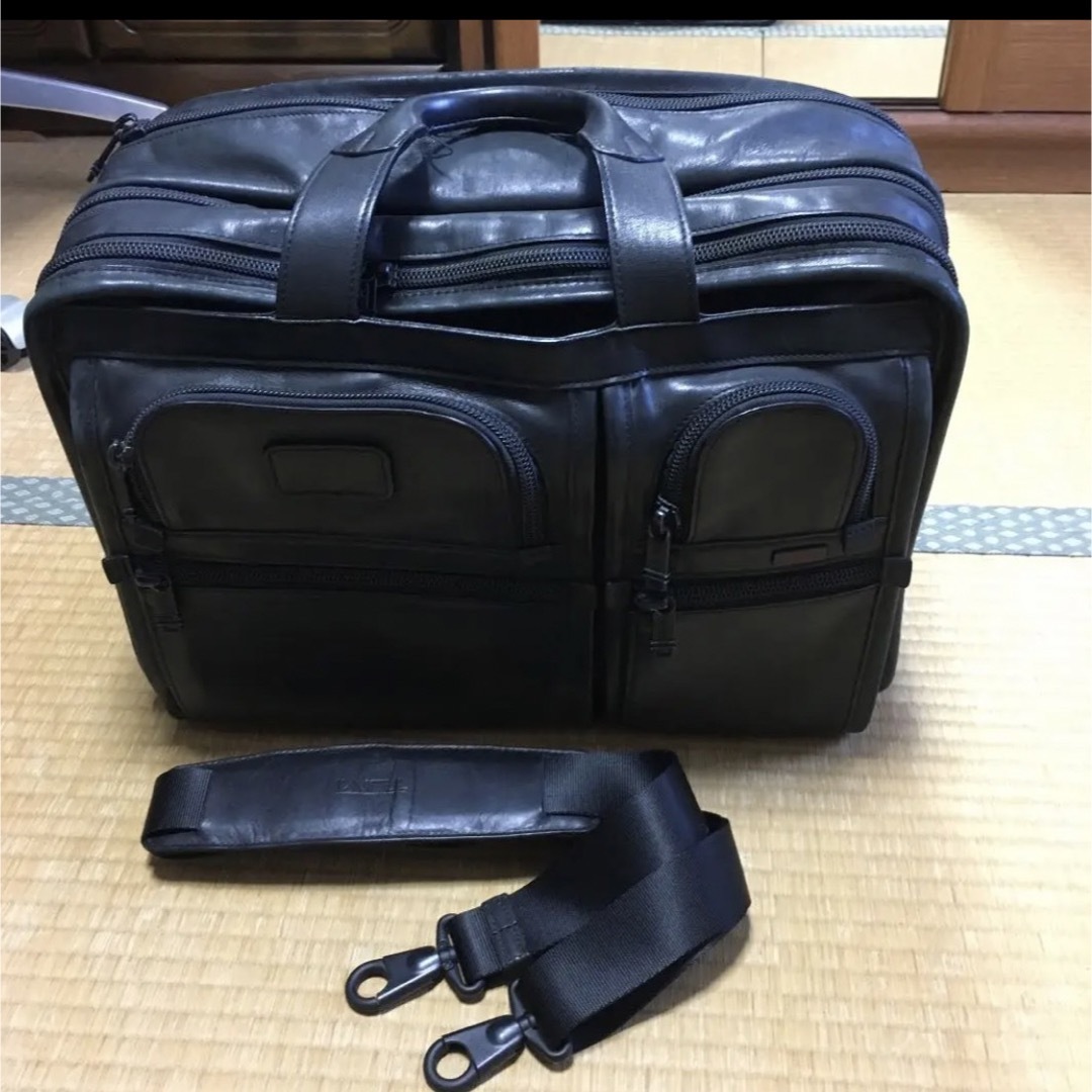 TUMI(トゥミ)のオバマ愛用トゥミ TUMI 96160 DH 特大 B4 ビジネスバッグ 廃盤 メンズのバッグ(ビジネスバッグ)の商品写真