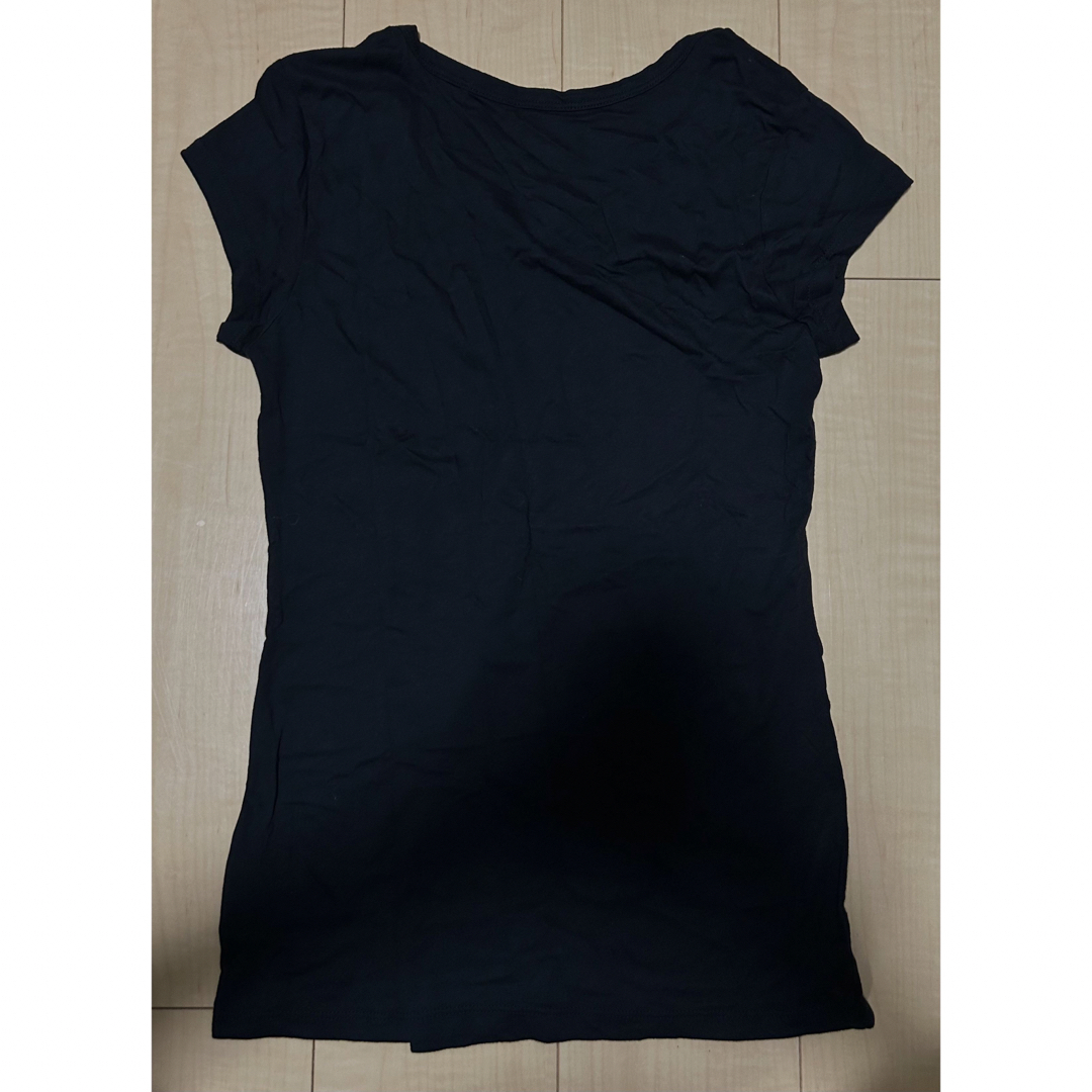 GUESS ゲス　トップス　黒　ブラック　Tシャツ　ロゴ ブランド　スパンコール 3