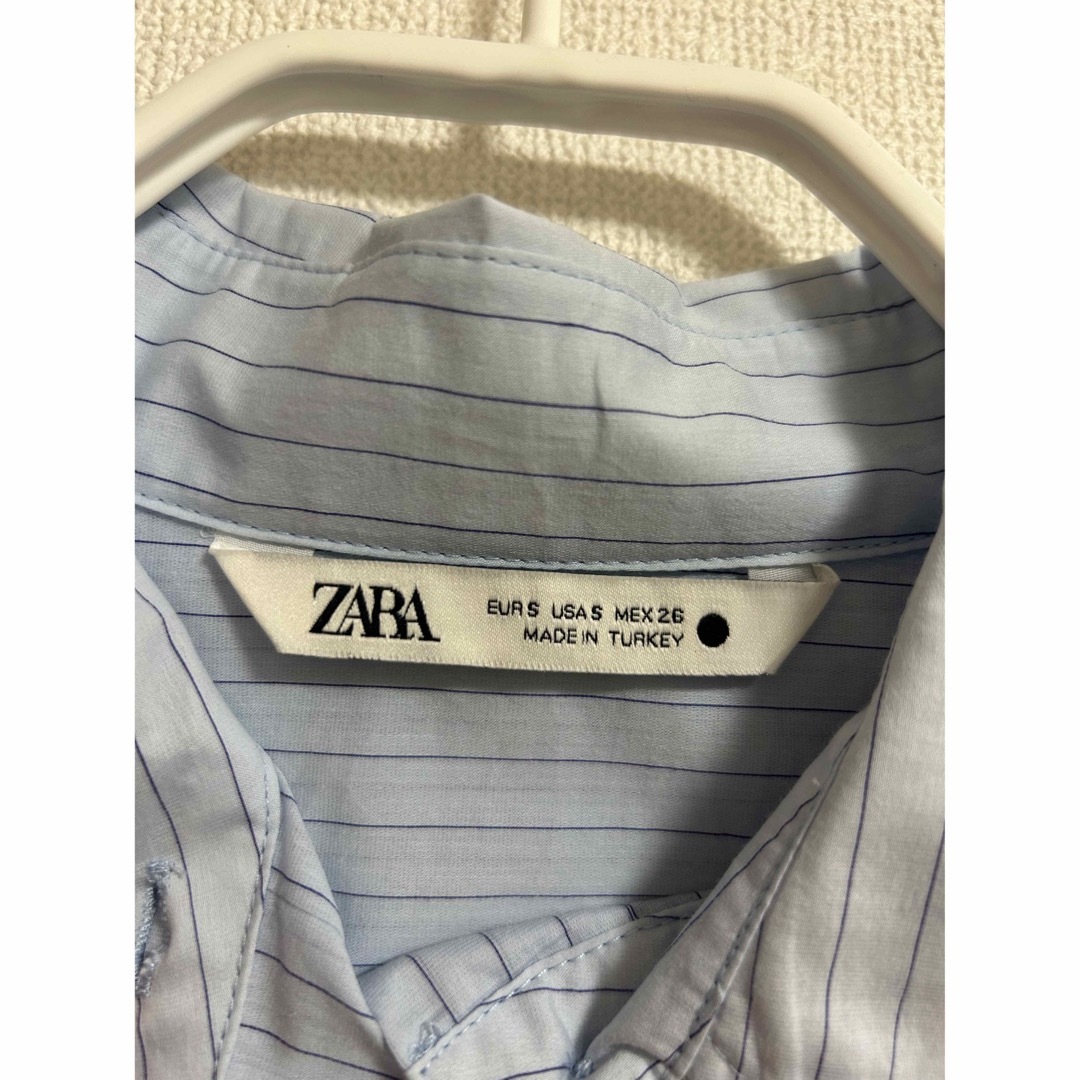 ZARA(ザラ)のzara ストライプシャツ レディースのトップス(シャツ/ブラウス(長袖/七分))の商品写真