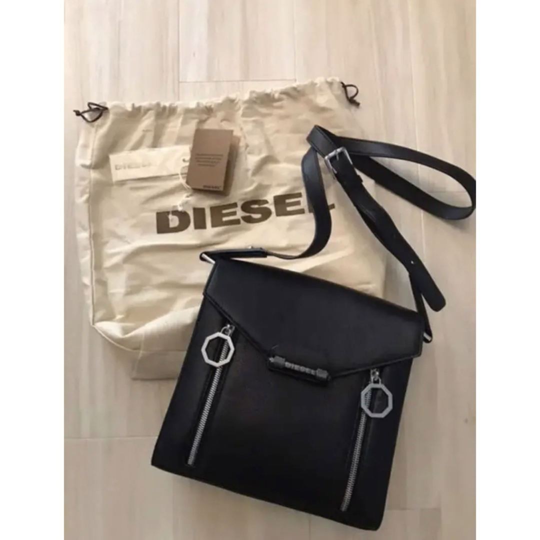 美品　DIESEL  バッグ　牛革レザーショルダーバッグ