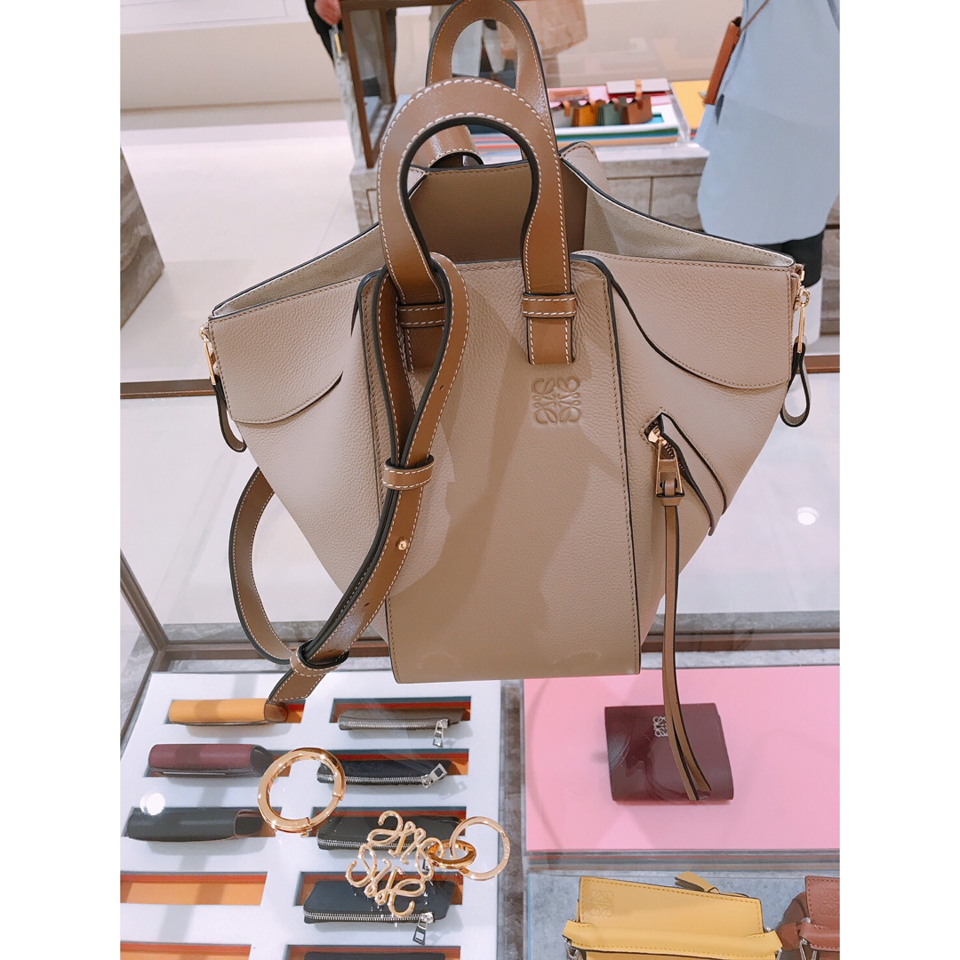 LOEWE - ロエベハンモック スモールの通販 by riri☆'s shop LOEWE - ロエベハンモック スモールの通販 by riri☆'s shop