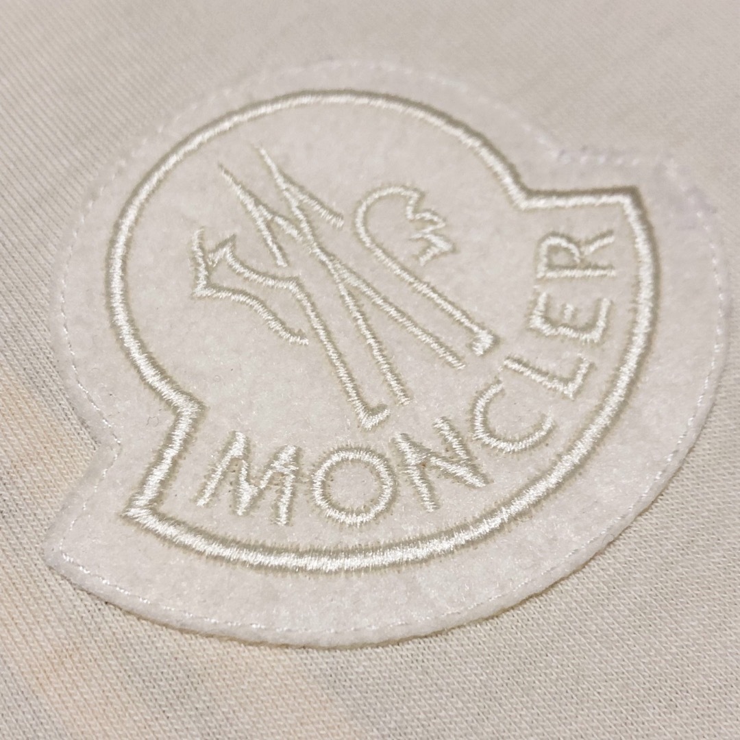 未使用タグ付き MONCLER モンクレール tシャツ 刺繍ロゴ入り