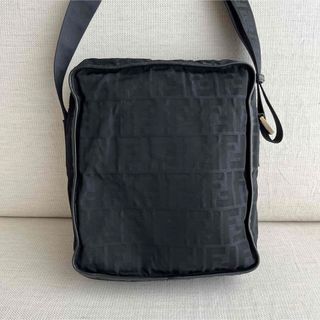 FENDI - FENDI ショルダーバッグ ズッカ FFロゴ ナイロン レザー