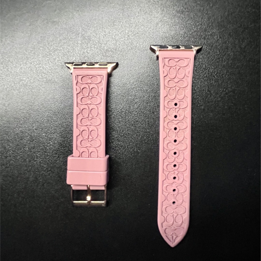 COACH(コーチ)のコーチ アップルウォッチ バンド ピンク 女性 おしゃれ Series 8 レディースのファッション小物(腕時計)の商品写真