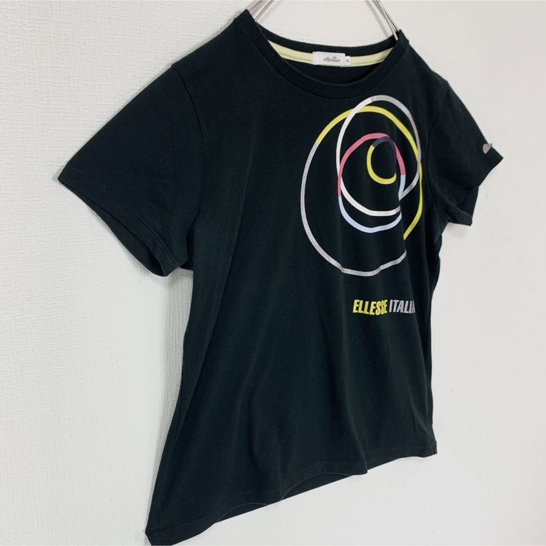 ellesse(エレッセ)の匿名配送【エレッセ】Tシャツ　半袖　フロント　ワンポイント　人気　売れ筋 レディースのトップス(Tシャツ(半袖/袖なし))の商品写真