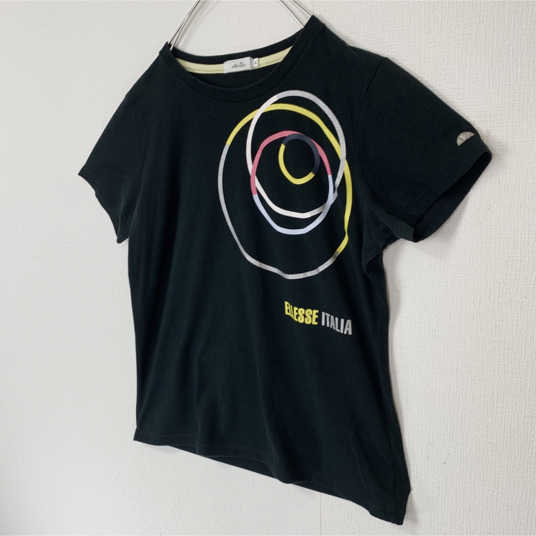 ellesse(エレッセ)の匿名配送【エレッセ】Tシャツ　半袖　フロント　ワンポイント　人気　売れ筋 レディースのトップス(Tシャツ(半袖/袖なし))の商品写真