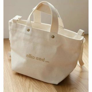 ニコアンド(niko and...)の新品未開封■　ニコアンド　■　新　トート　バッグ　刺繍　ミニ■　黒■ショルダー付(ショルダーバッグ)