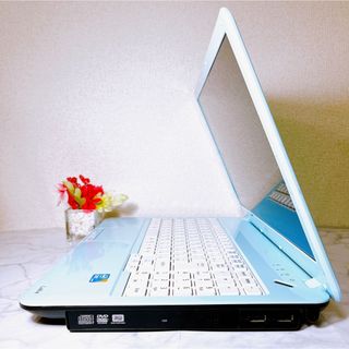 【美品】すぐに使えるノートパソコン✨可愛い薄型ホワイト✨Windows11✨i5