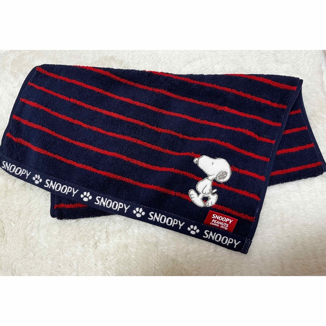 SNOOPY(スヌーピー)の［新品・未使用］スヌーピー　フェイスタオル インテリア/住まい/日用品の日用品/生活雑貨/旅行(タオル/バス用品)の商品写真