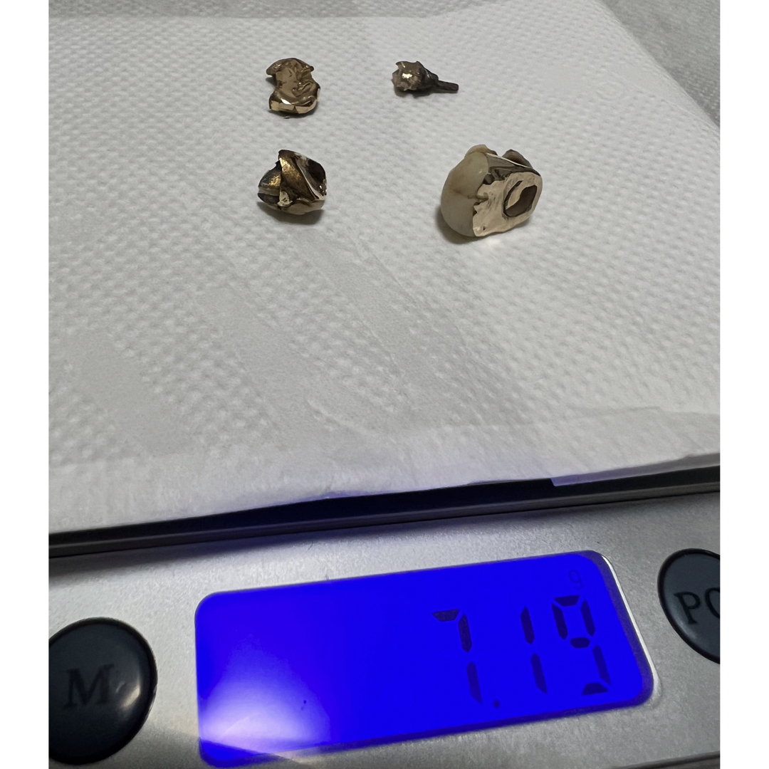 金歯 3.9g