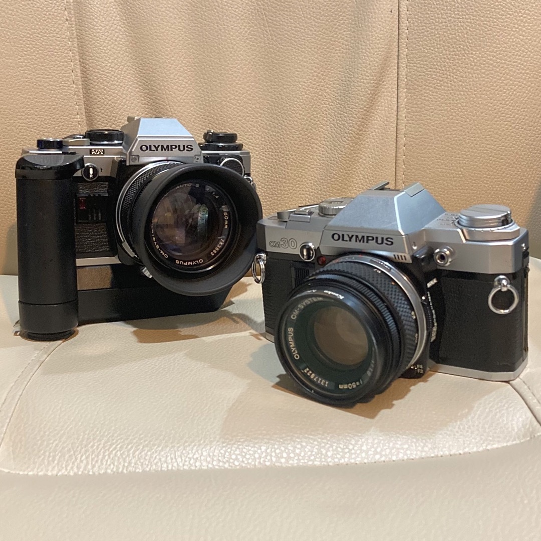 レトロカメラOLYMPUS OM10 OM30 2点セット ジャンク品