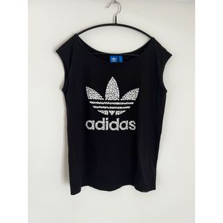 アディダス(adidas)のadidas ティシャツ　トップス　黒(Tシャツ(半袖/袖なし))