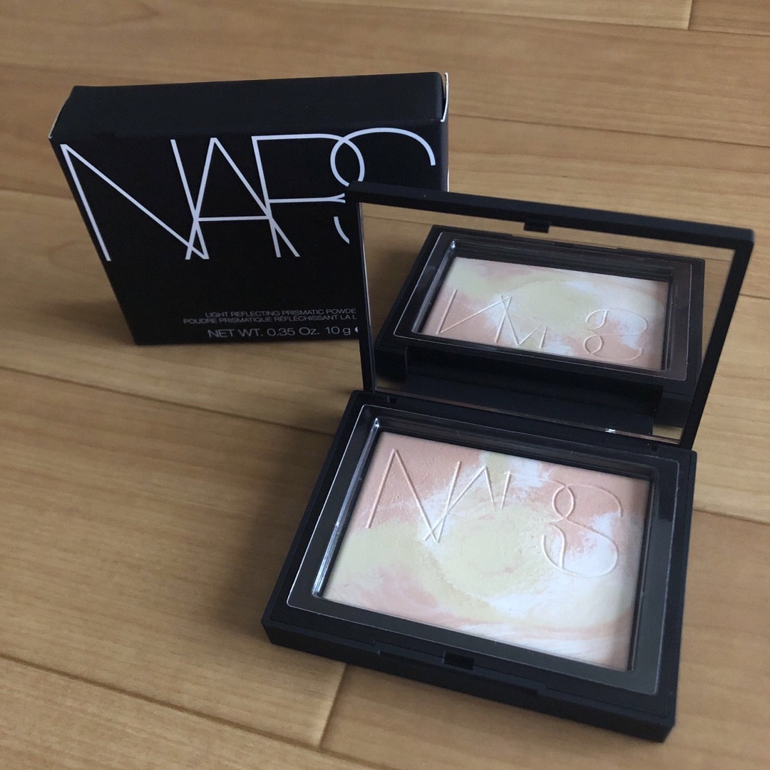 NARS(ナーズ)のNARS ライトリフレクティング　プリズマティックパウダー　02555 コスメ/美容のベースメイク/化粧品(フェイスパウダー)の商品写真