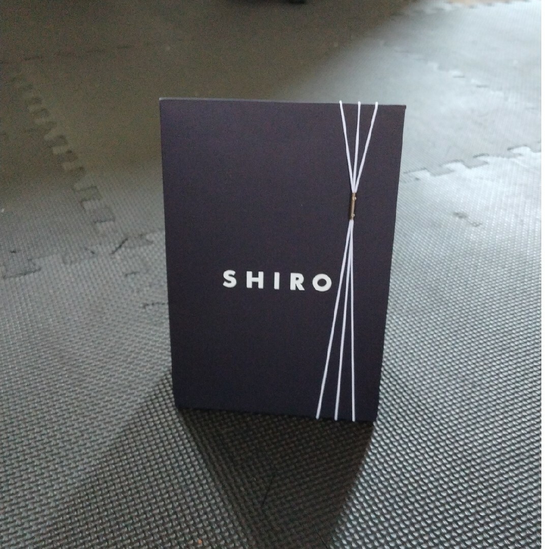 shiro(シロ)の美品★　SHIRO 　ギフトボックスのみ コスメ/美容のコスメ/美容 その他(その他)の商品写真