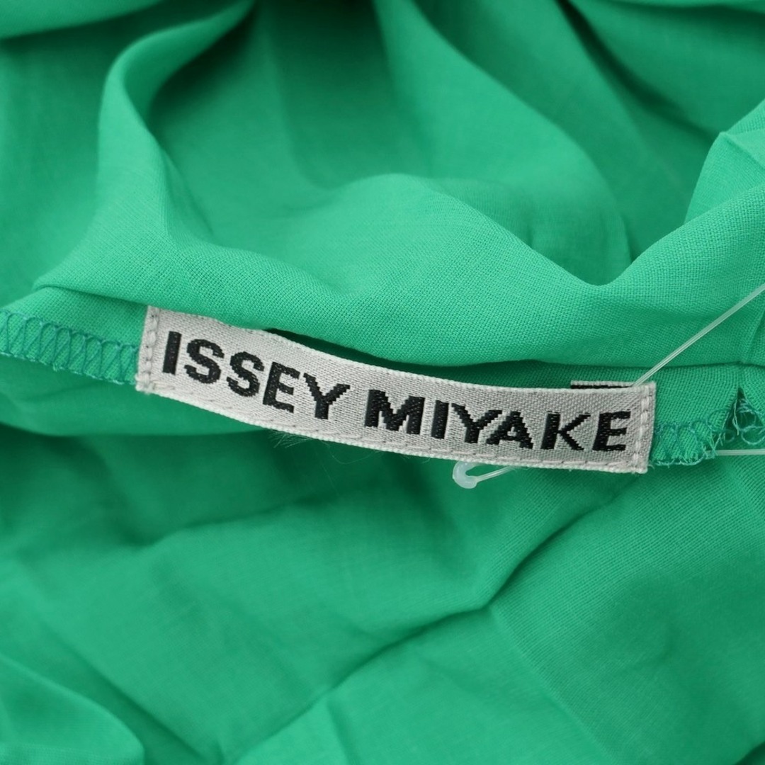 イッセイミヤケ ISSEY MIYAKE 2023年春夏 プリーツ加工 ノースリーブブラウス ブラック【サイズ表記なし（M位）】【レディース】