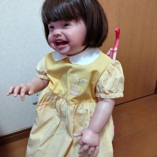 ほぼ新品子ども服ファミリアfamiliarロングワンピース150センチ/ブラウン