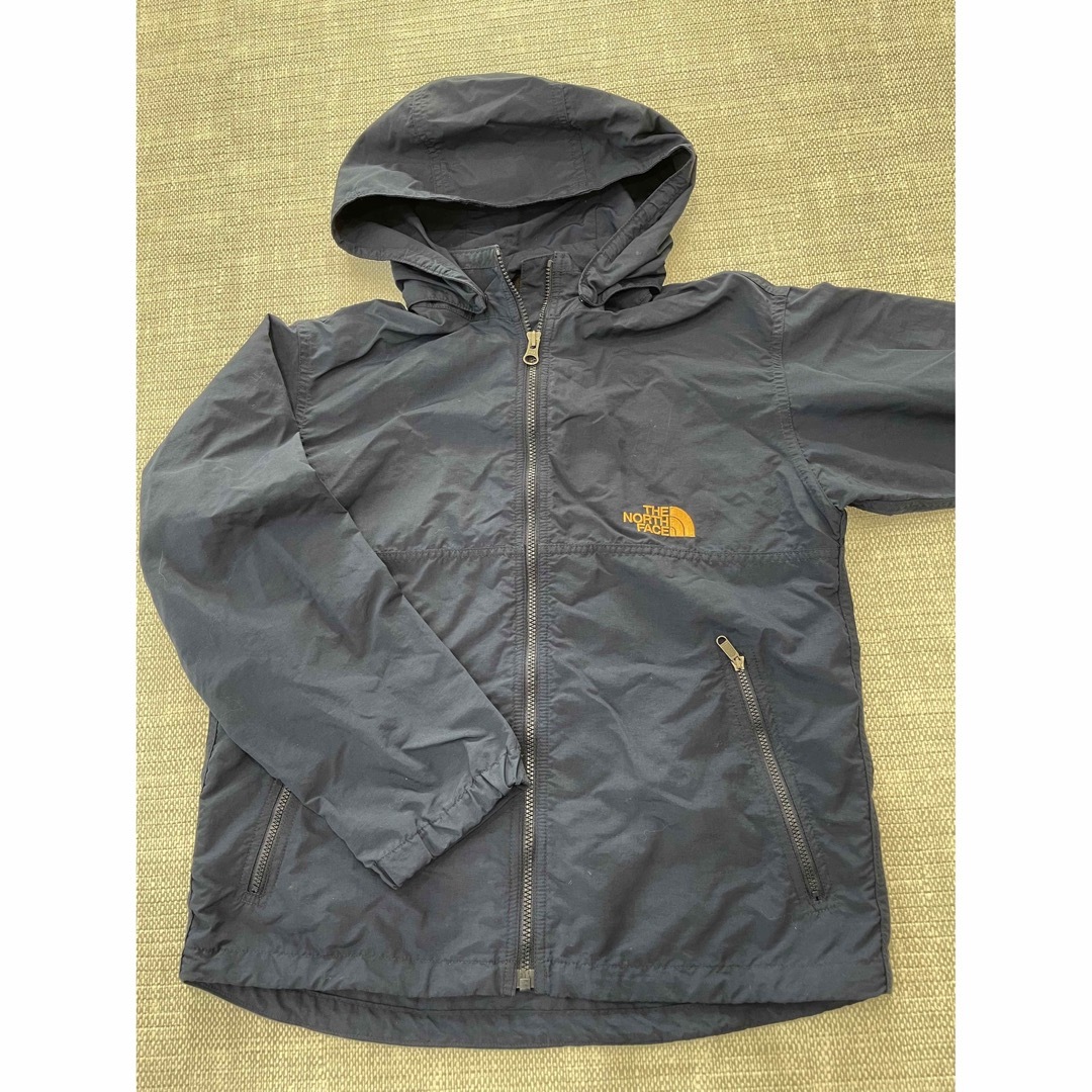 THE NORTH FACE(ザノースフェイス)のキッズ　ノースフェイス　ウィンドブレーカー キッズ/ベビー/マタニティのキッズ服男の子用(90cm~)(ジャケット/上着)の商品写真