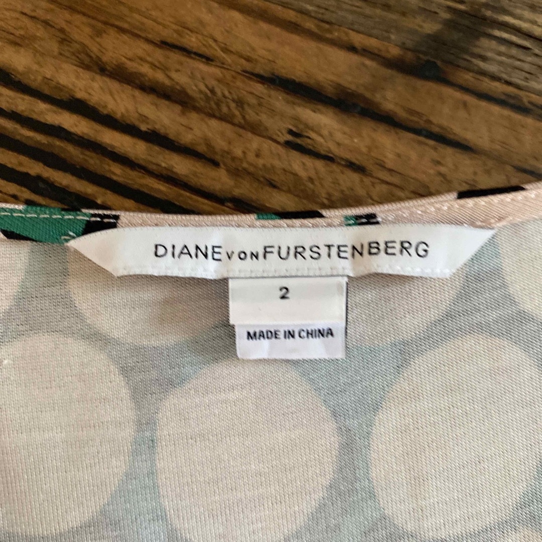 DIANE von FURSTENBERG(ダイアンフォンファステンバーグ)のDIANE von FURSTENBERG  ダイアン　ワンピース  サイズ2 レディースのワンピース(ひざ丈ワンピース)の商品写真