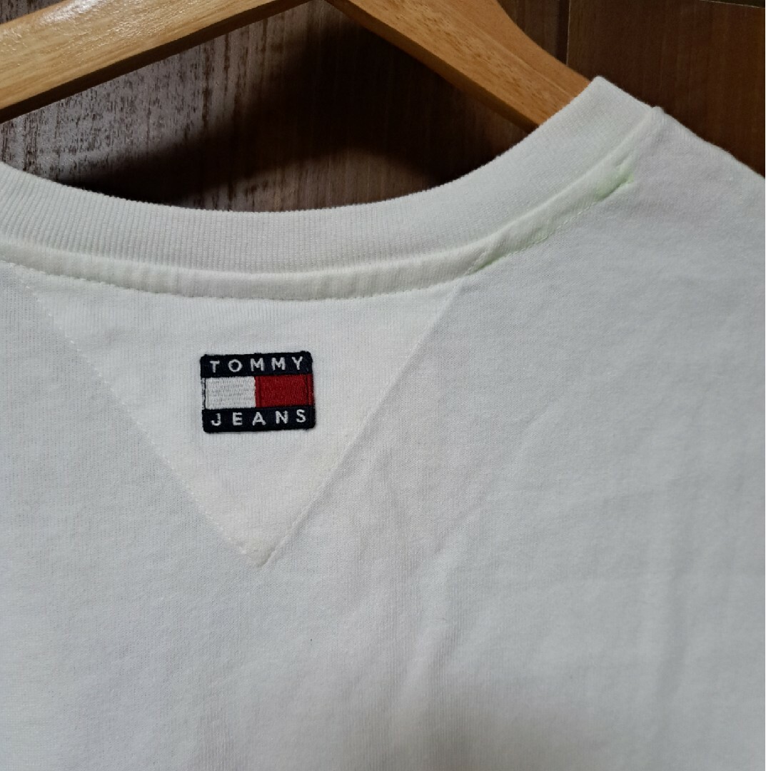 TOMMY JEANS(トミージーンズ)のTOMMY JEANS☆Sサイズ☆Tシャツ☆未使用 レディースのトップス(Tシャツ(半袖/袖なし))の商品写真