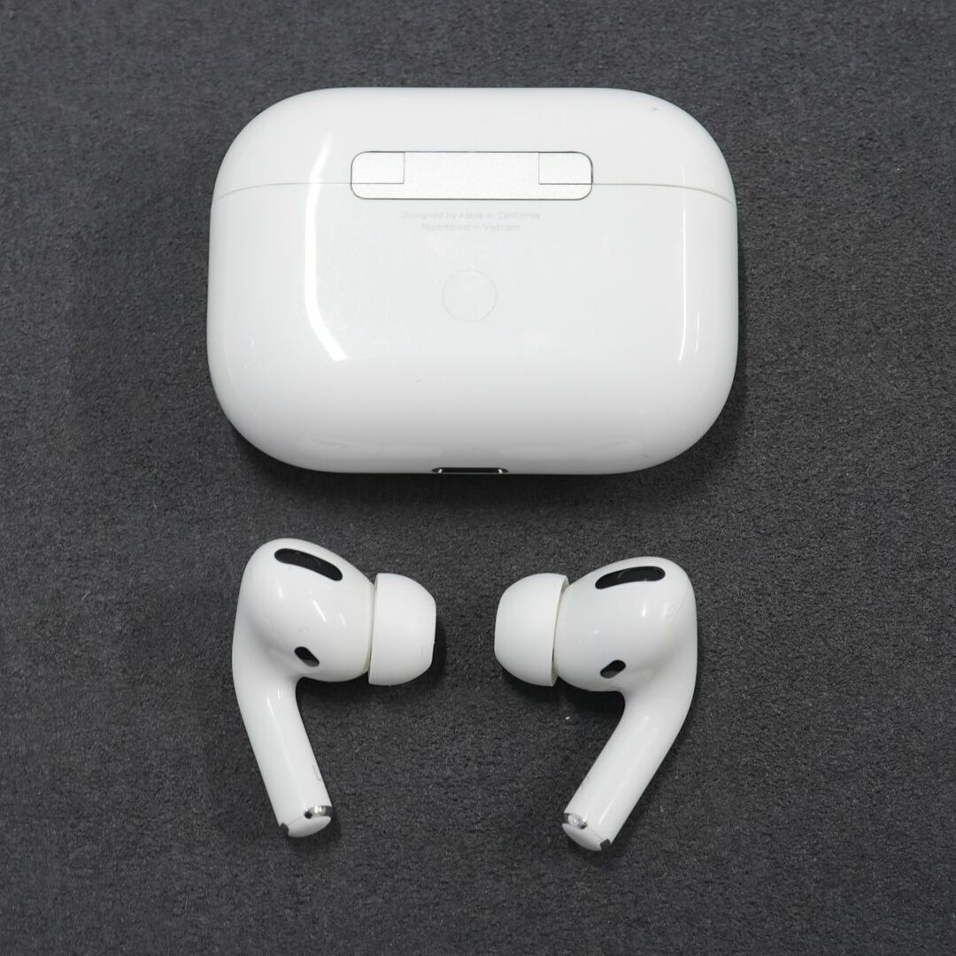 Apple AirPods Pro ワイヤレスイヤホン USED美品 第一世代 耐汗 耐水