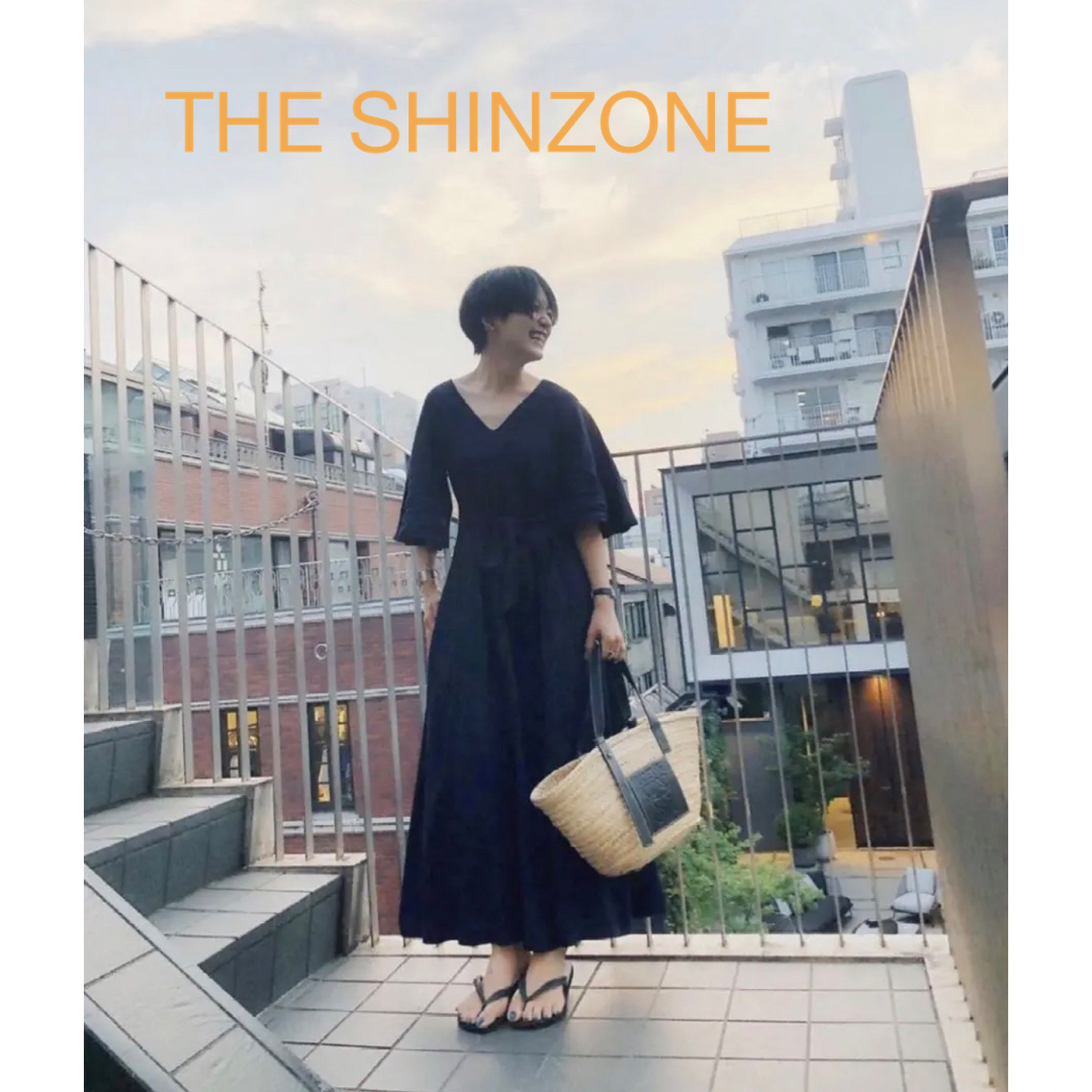 Shinzone(シンゾーン)の美品☆THE SHINZONEリネンフレアスリーブ Vネックロングワンピース  レディースのワンピース(ロングワンピース/マキシワンピース)の商品写真