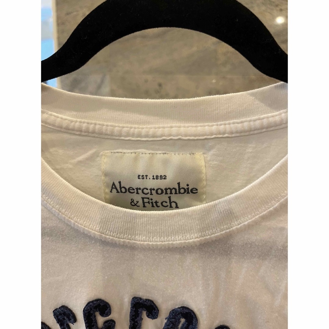 Abercrombie&Fitch(アバクロンビーアンドフィッチ)のアバクロ　abercrombie&fitch Tシャツ レディースのトップス(Tシャツ(半袖/袖なし))の商品写真