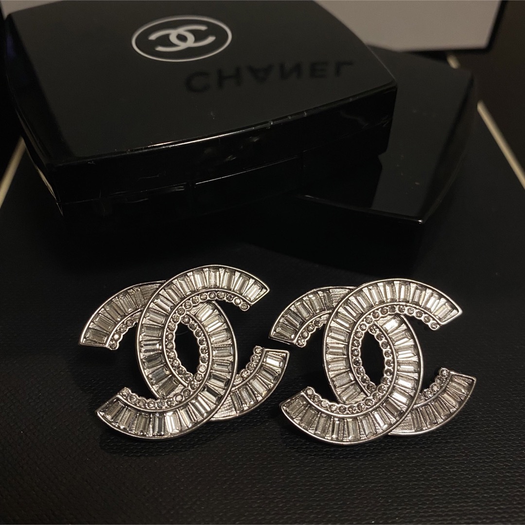 CHANEL(シャネル)のCHANELピアス　入荷しました レディースのアクセサリー(ピアス)の商品写真