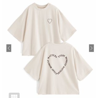 グレイル(GRL)の新品タグ付未使用GRLハートロゴプリントTシャツアイボリー(Tシャツ(半袖/袖なし))