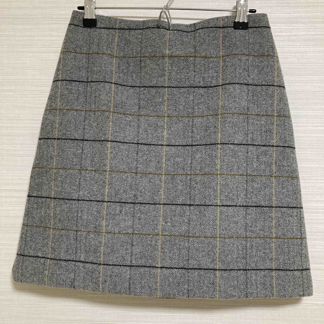 UNIQLO(ユニクロ)のUNIQLO ユニクロ　タイトチェックスカート レディースのスカート(ひざ丈スカート)の商品写真