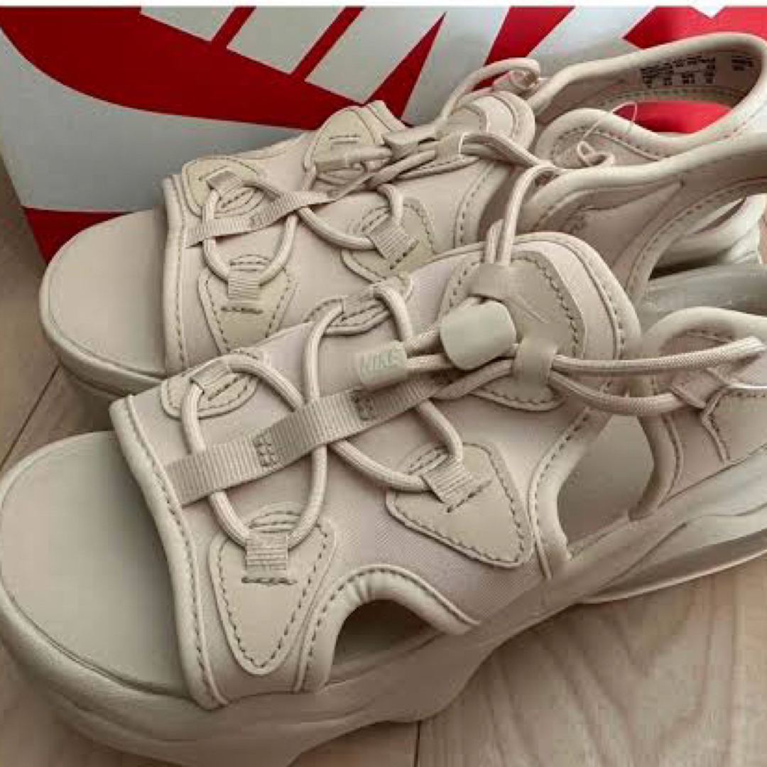 NIKE - ウィメンズサンダル NIKE ナイキ エアマックス ココ ベージュ