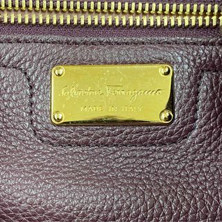 Salvatore Ferragamo - r3537 サルヴァトーレフェラガモ ガンチーニ
