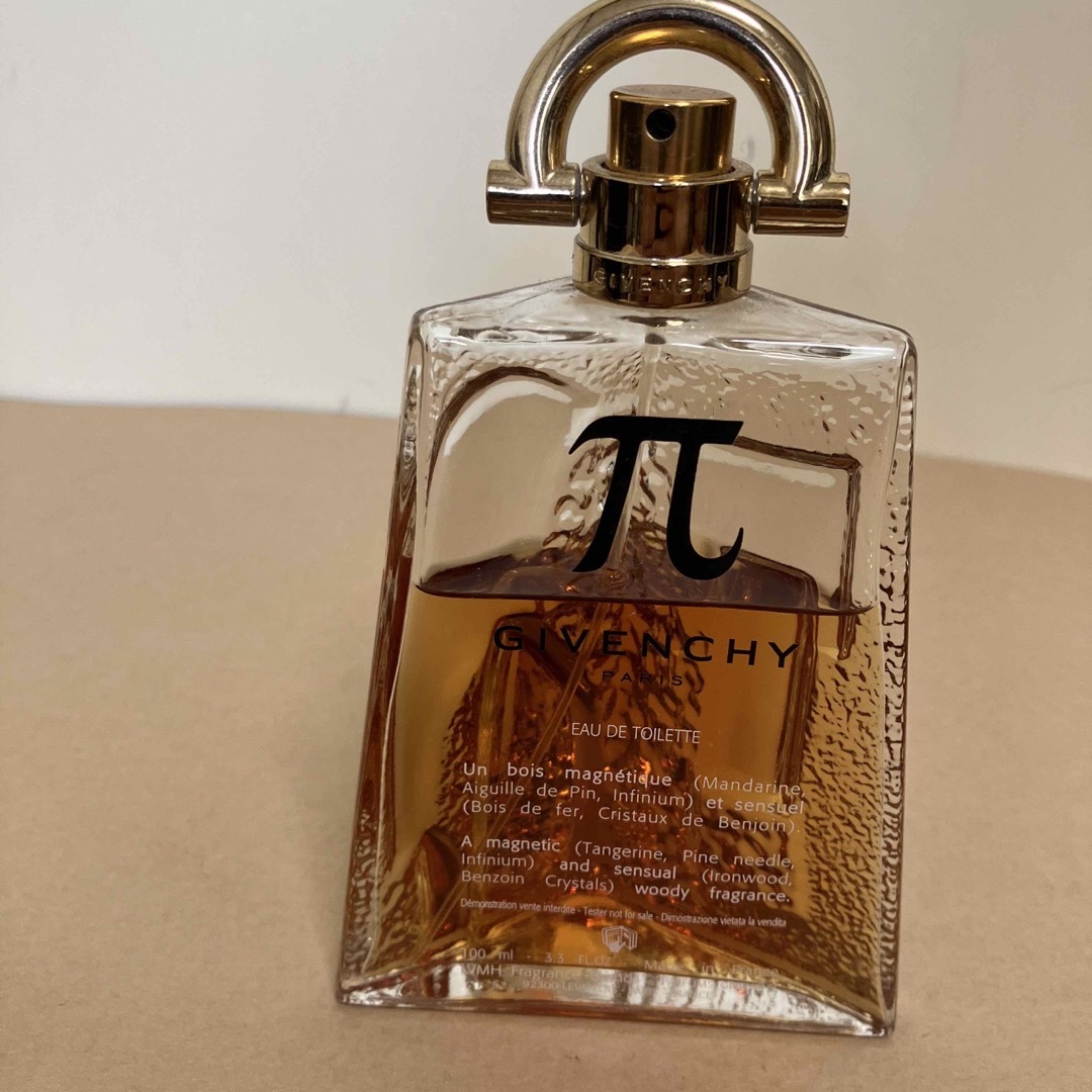 GIVENCHY(ジバンシィ)のGIVENCHY π 香水　100ml コスメ/美容の香水(香水(女性用))の商品写真