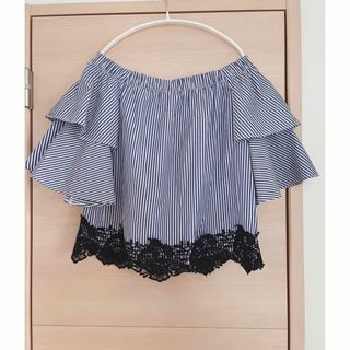 ザラ(ZARA)の新品未使用　ZARA オフショルダーブラウス　ストライプ(シャツ/ブラウス(半袖/袖なし))