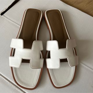 Hermes - エルメス オラン 37.5 HERMES サンダル ホワイトの通販 by