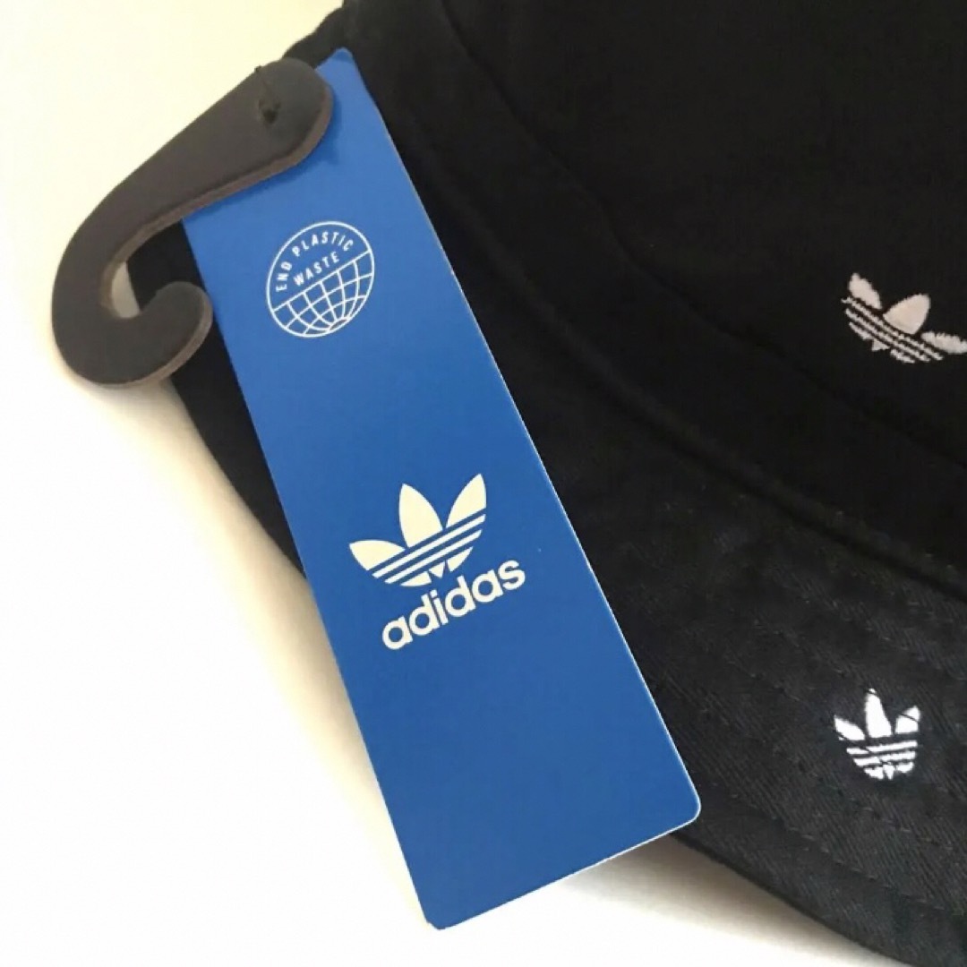 adidas(アディダス)のレア【新品】アディダス USA バケット ハット キャップ 帽子 黒 ロゴ総柄 メンズの帽子(ハット)の商品写真