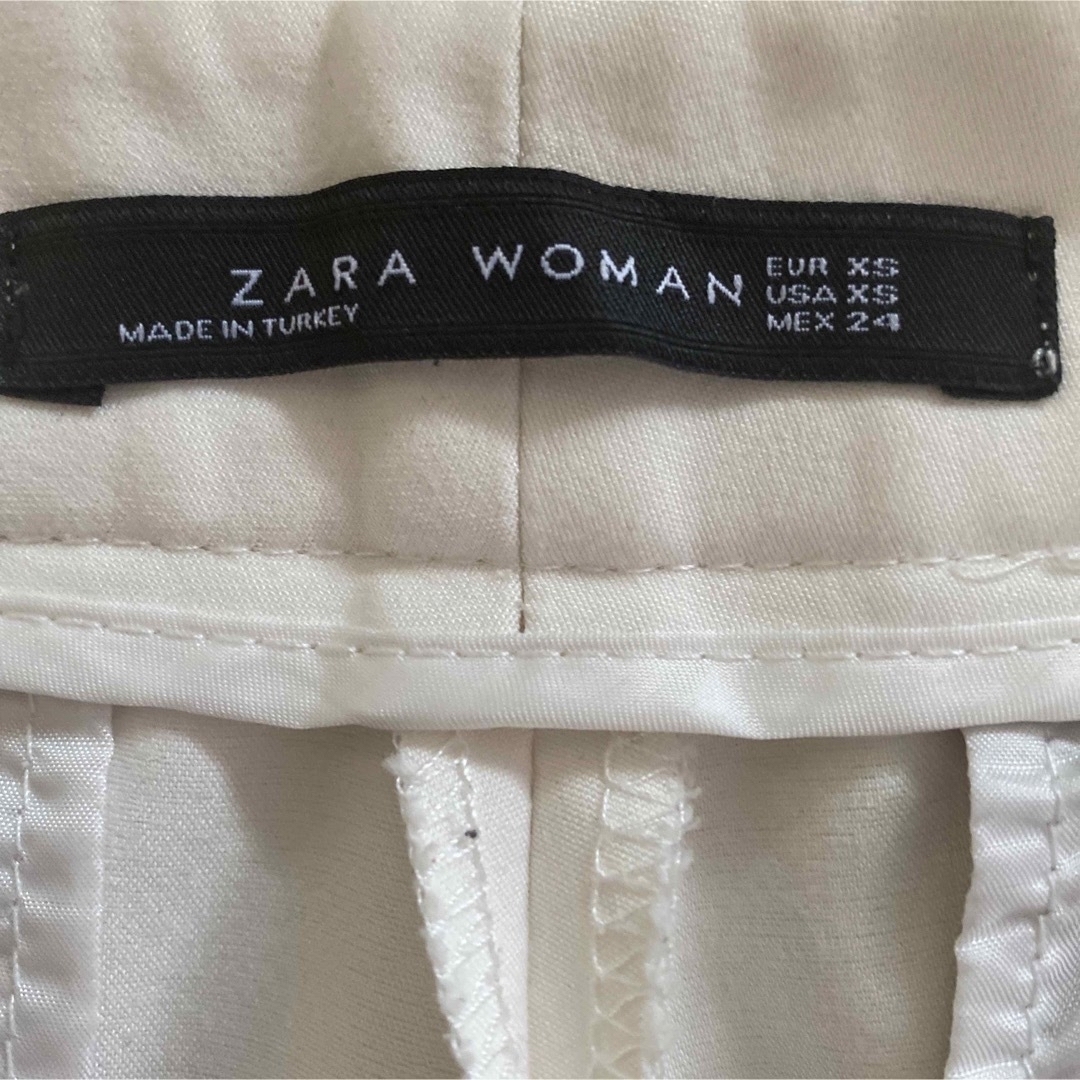 ZARA(ザラ)のZARA白パンツ！クリーニング済み☆Sサイズ レディースのパンツ(カジュアルパンツ)の商品写真