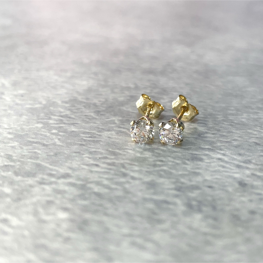 14kgf／K14gf一粒ダイヤCZピアス／一粒ダイヤピアス 4㎜ 一粒ピアス レディースのアクセサリー(ピアス)の商品写真