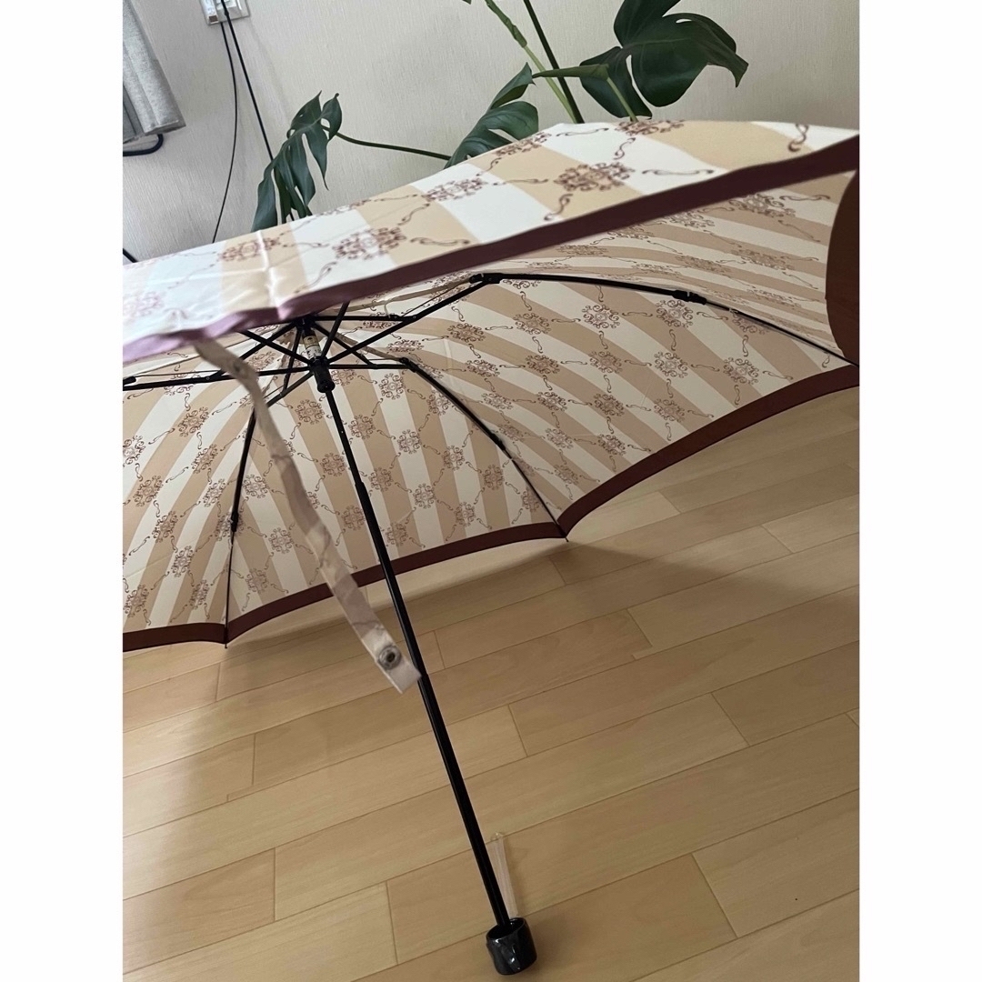 MICHEL KLEIN(ミッシェルクラン)のMICHEL KLEIN   軽量　折り畳み雨傘　新品未使用 レディースのファッション小物(傘)の商品写真