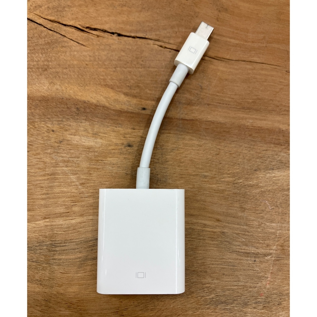 Apple(アップル)のアップル純正品　Mini DisplayPort - VGAアダプタ　A1307 スマホ/家電/カメラのPC/タブレット(PC周辺機器)の商品写真