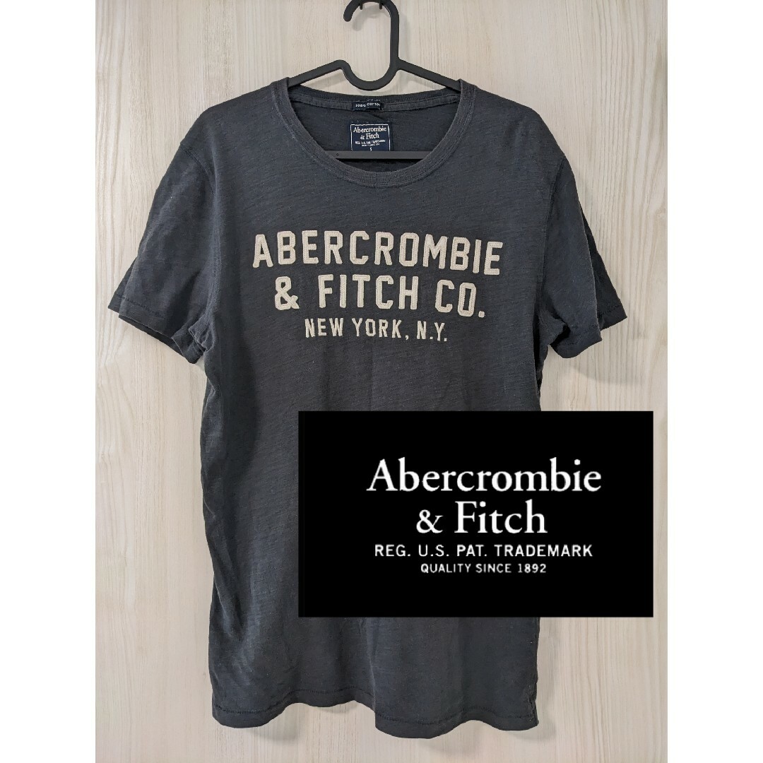 Abercrombie \u0026 Fitch アバクロ  ロゴ  半袖  Tシャツ