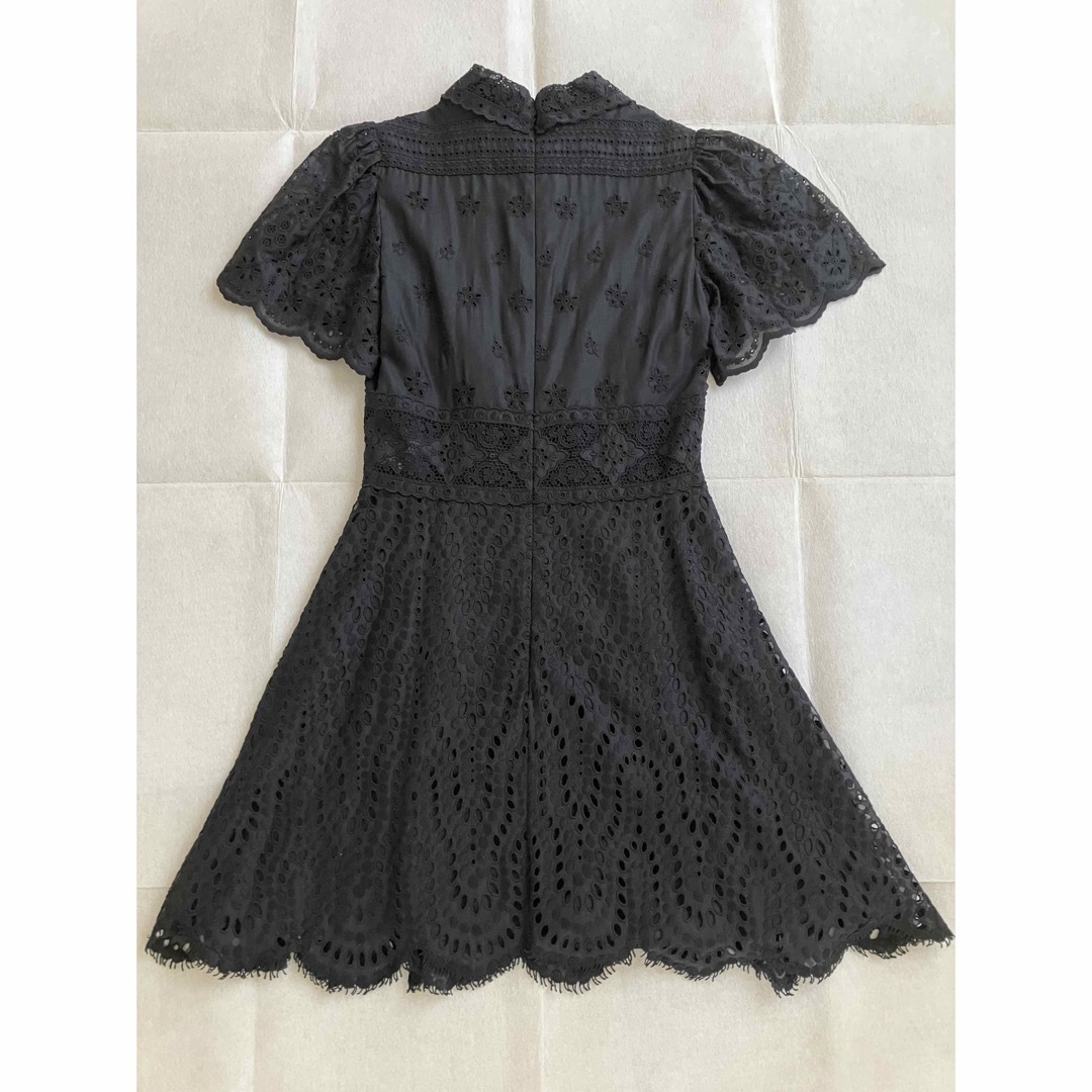 VALENTINO - 最終値下げ VALENTINO 刺繍レースワンピースの通販 by
